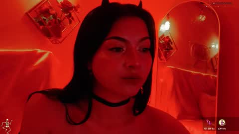 naamah_b online show from 10-22-25, 01:44