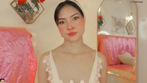 naamah_b online show from 01-13-26, 02:22