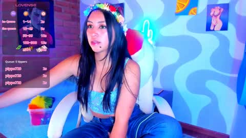 Snapshot of naaoomi chatting on 12-26-24, 08:11 Camila- free online show from 12-26-24, 08:11