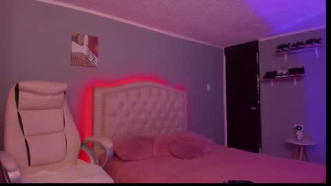 anny online show from 03-11-26, 01:44