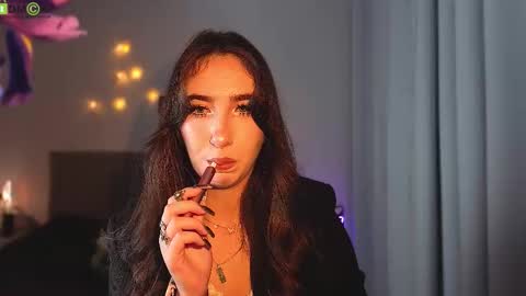 Snapshot of nabi_kiotaa chatting on 10-13-25, 04:40 Nabi online show from 10-13-25, 04:40