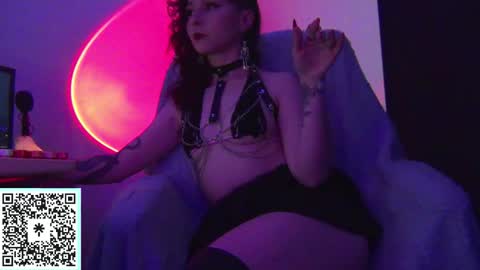 nadanadiaa online show from 10-21-25, 09:04