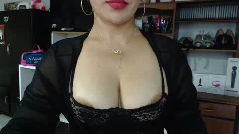 Nadia  online show from 02-03-25, 07:29