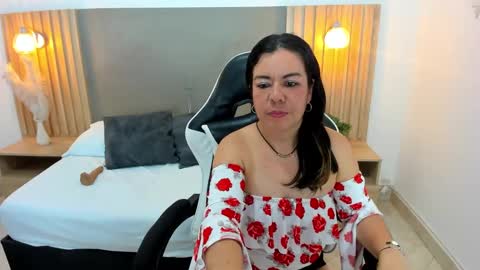 N A H I A online show from 01-26-25, 05:13