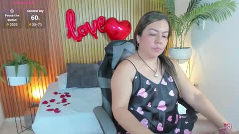 N A H I A online show from 02-14-26, 04:15