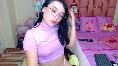 nahia cute     only   online show from 01-08-25, 05:37