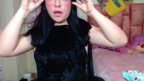 nahia cute     only   online show from 02-19-25, 05:49