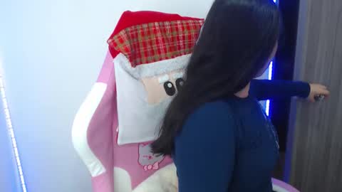 nahia cute     only   online show from 12-03-25, 08:40