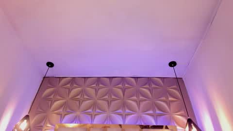 Snapshot of nahia_low chatting on 01-29-25, 09:01 Valeria online show from 01-29-25, 09:01