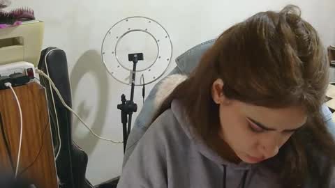 nahiarabiel online show from 10-29-25, 02:19