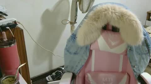 nahiarabiel online show from 12-22-25, 03:20