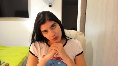 Snapshot of nahomi2021 chatting on 10-25-25, 12:40 independent model online show from 10-25-25, 12:40