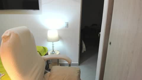 Snapshot of nahomi2021 chatting on 10-29-25, 02:03 independent model online show from 10-29-25, 02:03