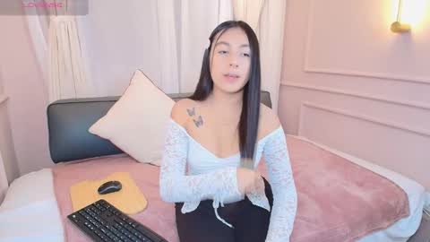 Nahomi online show from 11-12-25, 08:08