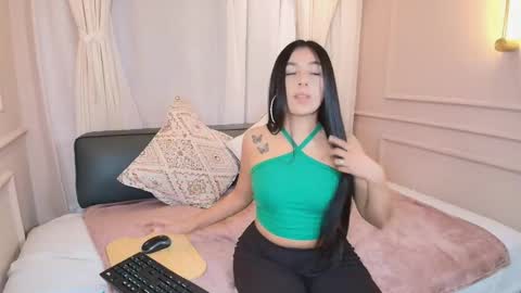 Nahomi online show from 11-14-25, 08:18