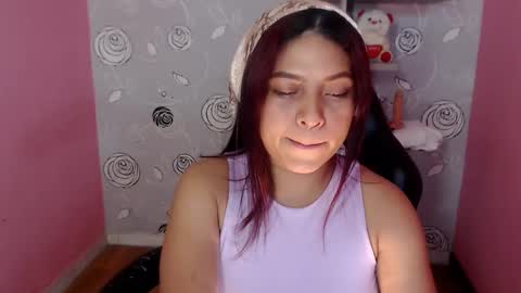 Snapshot of nahomi_tyler chatting on 02-09-25, 06:11 Nahomy online show from 02-09-25, 06:11