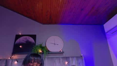  VICTORIA  online show from 10-17-25, 07:49