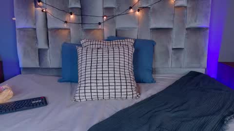  VICTORIA  online show from 02-04-26, 07:42