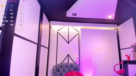 Nahomi online show from 12-23-25, 04:43