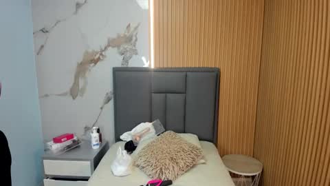   SHELBY   online show from 01-15-26, 12:10