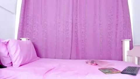 Snapshot of nahomy_smiith_ chatting on 11-01-25, 06:43 nahomy_smiith_ online show from 11-01-25, 06:43