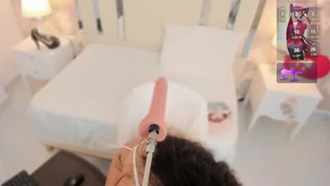 Nahomy Roberts online show from 12-16-25, 11:37