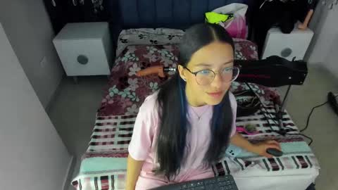nai_blue online show from 10-01-25, 02:39