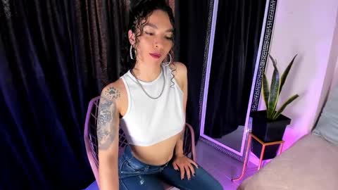 Ana online show from 10-21-25, 09:15