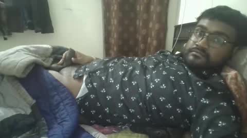 Snapshot of nairanandu28 chatting on 12-15-25, 08:29 NAIRANANDU28 online show from 12-15-25, 08:29