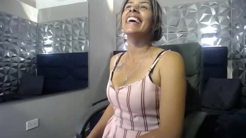 Snapshot of nairobi8 chatting on 12-17-25, 09:21 nairobi8 online show from 12-17-25, 09:21