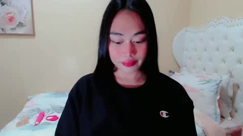 Snapshot of nairobi_fuckdoll chatting on 12-08-24, 12:30 Kate online show from 12-08-24, 12:30