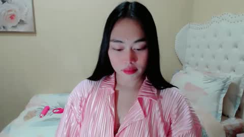 Snapshot of nairobi_fuckdoll chatting on 12-12-24, 12:44 Kate online show from 12-12-24, 12:44