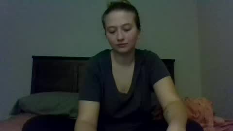Snapshot of nakedmomma chatting on 12-13-24, 03:49 SianaBabe online show from 12-13-24, 03:49