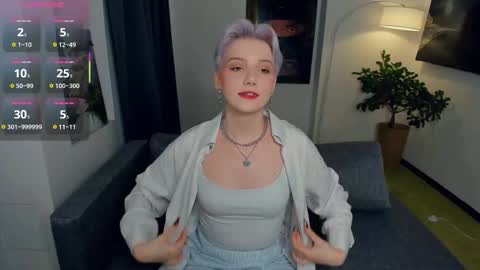 Snapshot of nakishacroshaw chatting on 10-01-25, 11:27 Kate online show from 10-01-25, 11:27