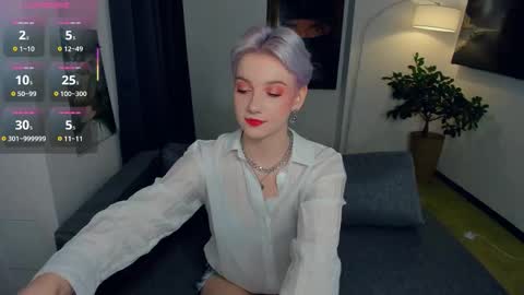 Snapshot of nakishacroshaw chatting on 10-02-25, 11:50 Kate online show from 10-02-25, 11:50