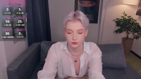 Snapshot of nakishacroshaw chatting on 10-05-25, 12:14 Kate online show from 10-05-25, 12:14