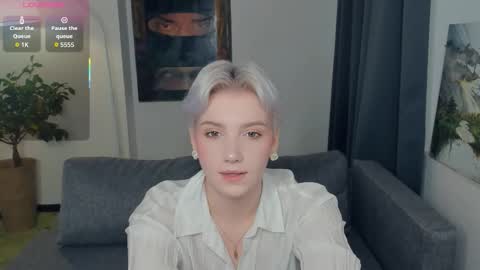 Snapshot of nakishacroshaw chatting on 10-09-25, 11:41 Kate online show from 10-09-25, 11:41