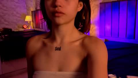 Snapshot of namearohouse chatting on 02-08-26, 12:52 ----Namea------ online show from 02-08-26, 12:52