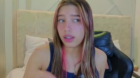 nami_sweet_ online show from 01-08-26, 11:34