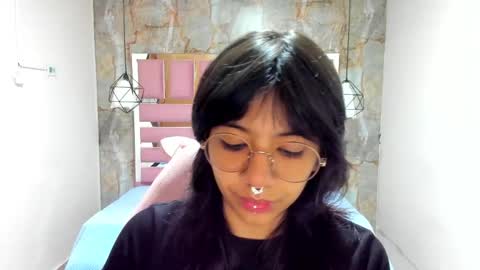 nami_usagi online show from 12-06-24, 11:22