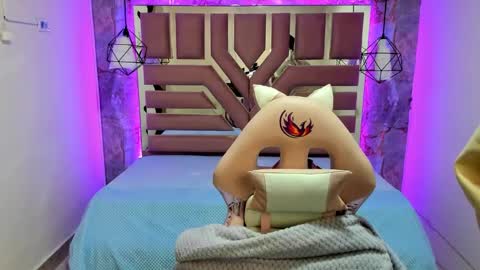 nami_usagi online show from 12-18-24, 11:13