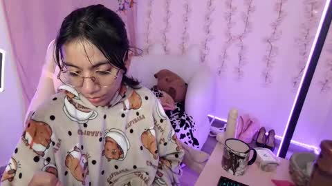 nami_usagi online show from 01-06-26, 11:58