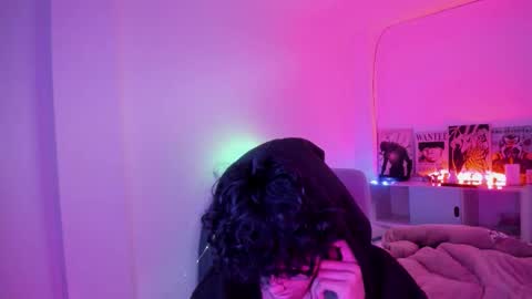 nami_white online show from 09-14-25, 11:42