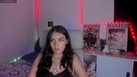 nami_white online show from 09-24-25, 12:14