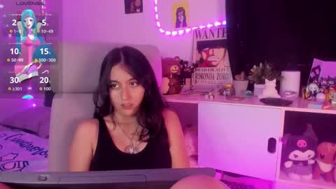 nami_white online show from 09-30-25, 02:49