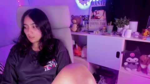 nami_white online show from 10-02-25, 02:18