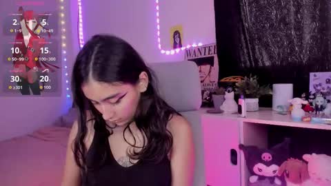 nami_white online show from 10-25-25, 04:35