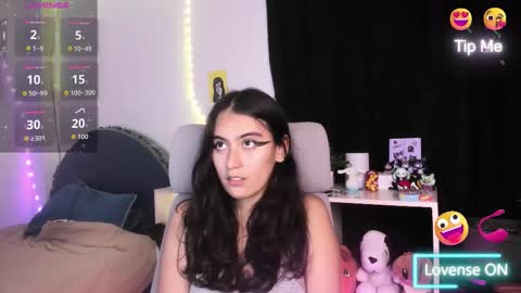 nami_white online show from 11-06-25, 02:34