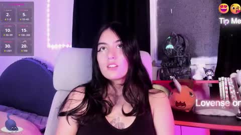 nami_white online show from 11-26-25, 02:56