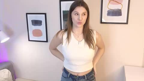 Snapshot of nami_yats chatting on 02-27-26, 09:09 Alice online show from 02-27-26, 09:09